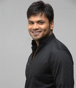 manchu manoj,dasarath,sree movie,attack movie  దశరధ్ దర్శకత్వంలో మంచు మనోజ్..!  